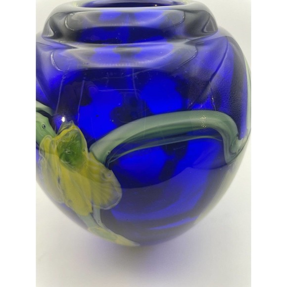 Kusak Art Glass Vase In Cobalt Blue With Cased Yellow Flowers & Green Vines - Picture 2 of 13